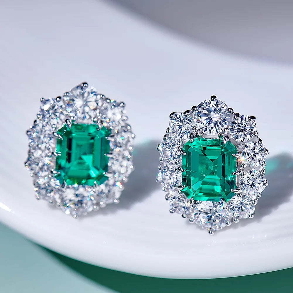 Rhodium-plated Emerald Stud Earrings